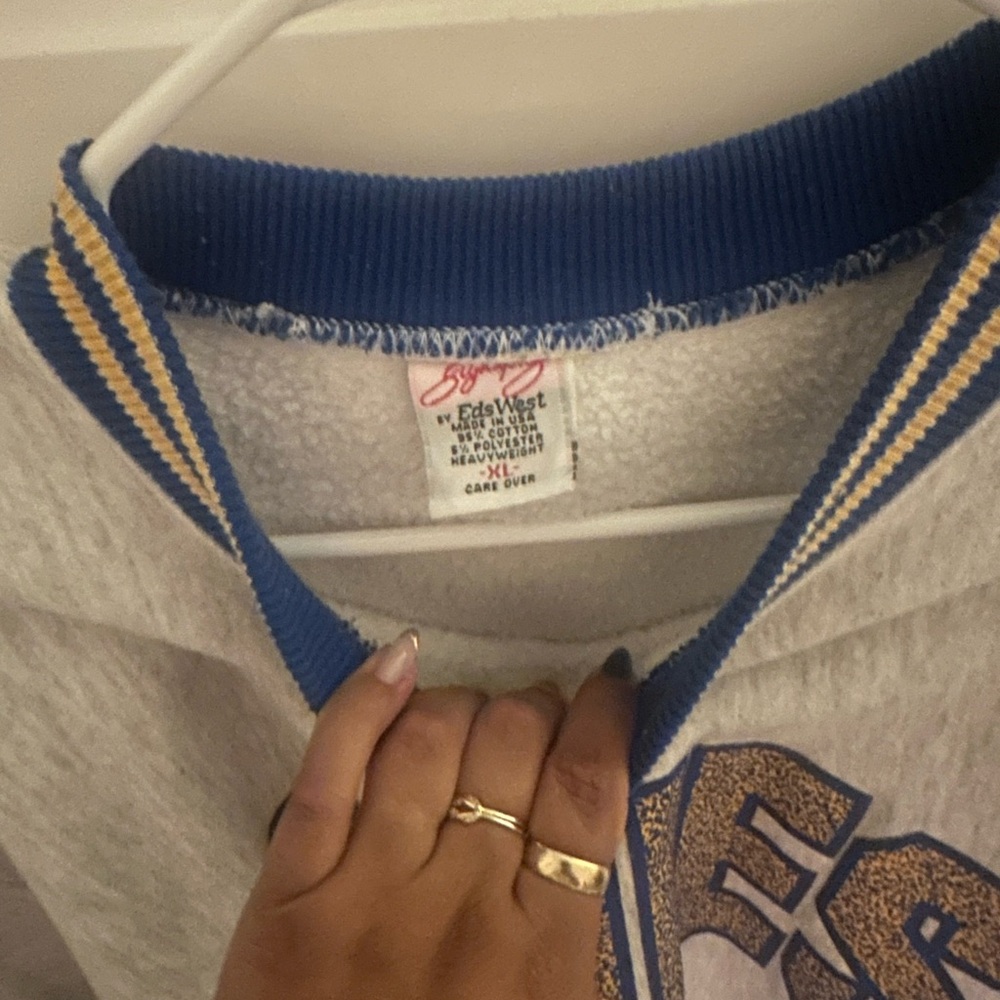 St.Louis Blues Rare Vintage Crew Neck - Picture 3 of 3
